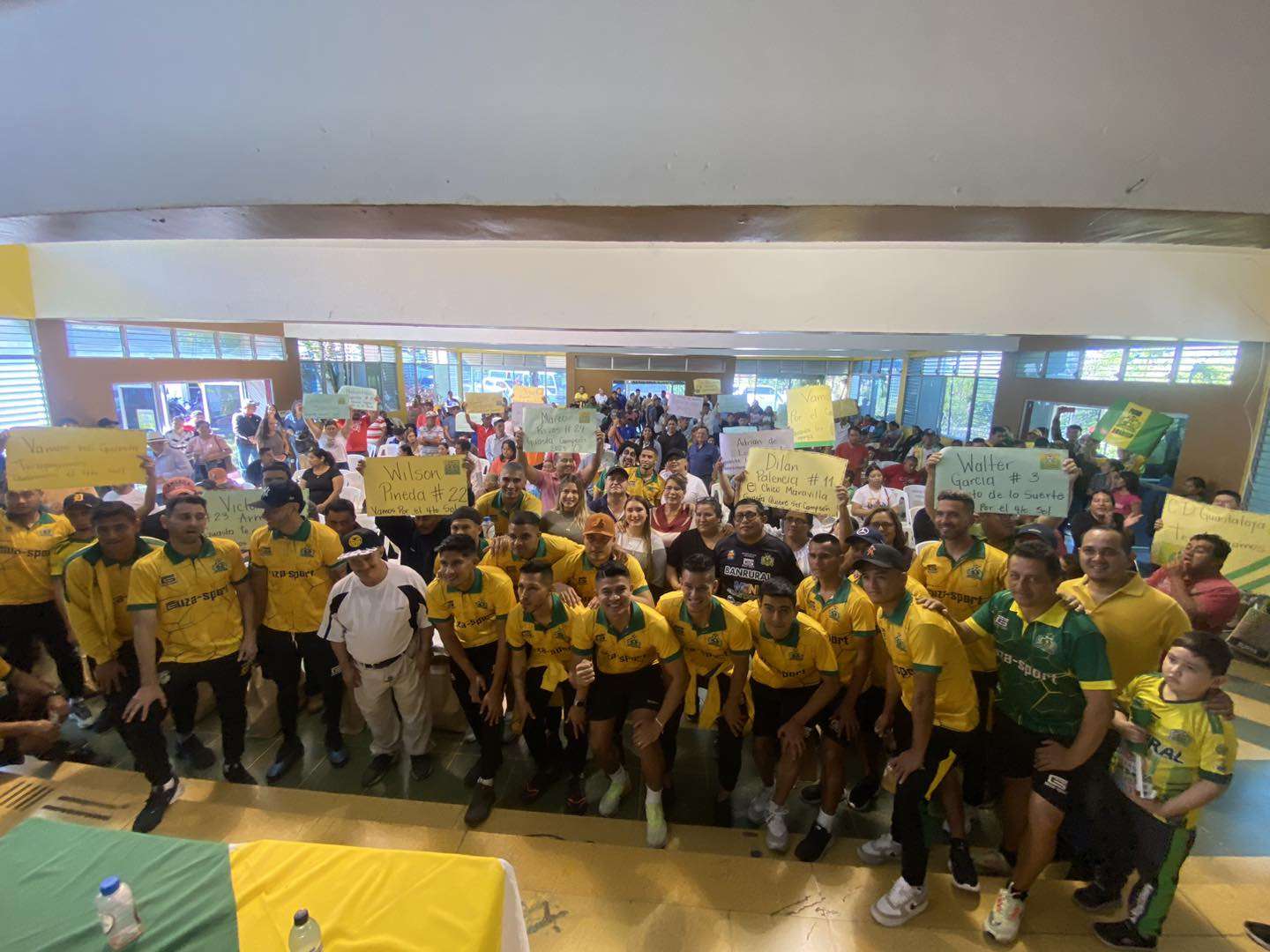 ¿Cuáles fueron los mensajes de los "amigos del Congo" para despedir a Guastatoya?