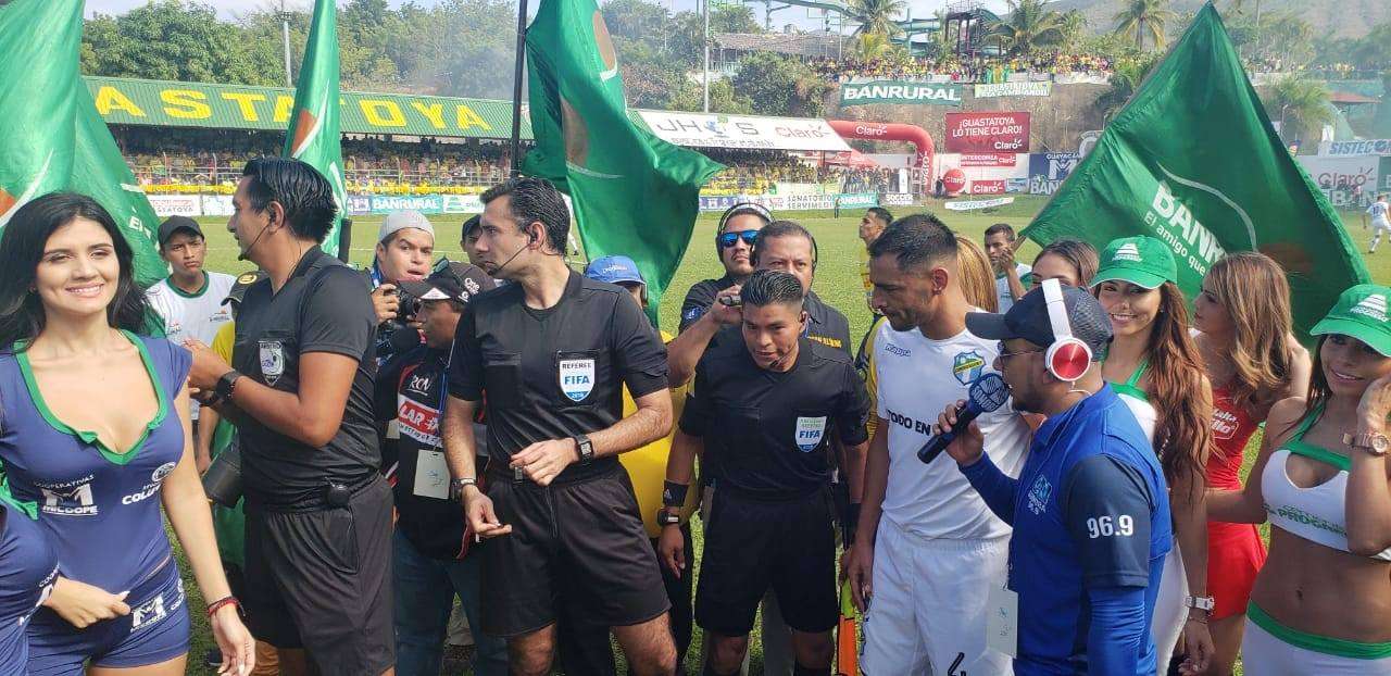 Mario Escobar Toca Guastatoya vs Comunicaciones Apertura 2018