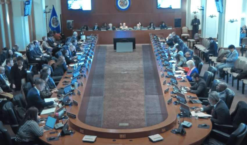 ¿Cuál fue la resolución de la OEA sobre 'Acciones contra el Estado de Derecho que arriesgan la transición gubernamental en Guatemala'?