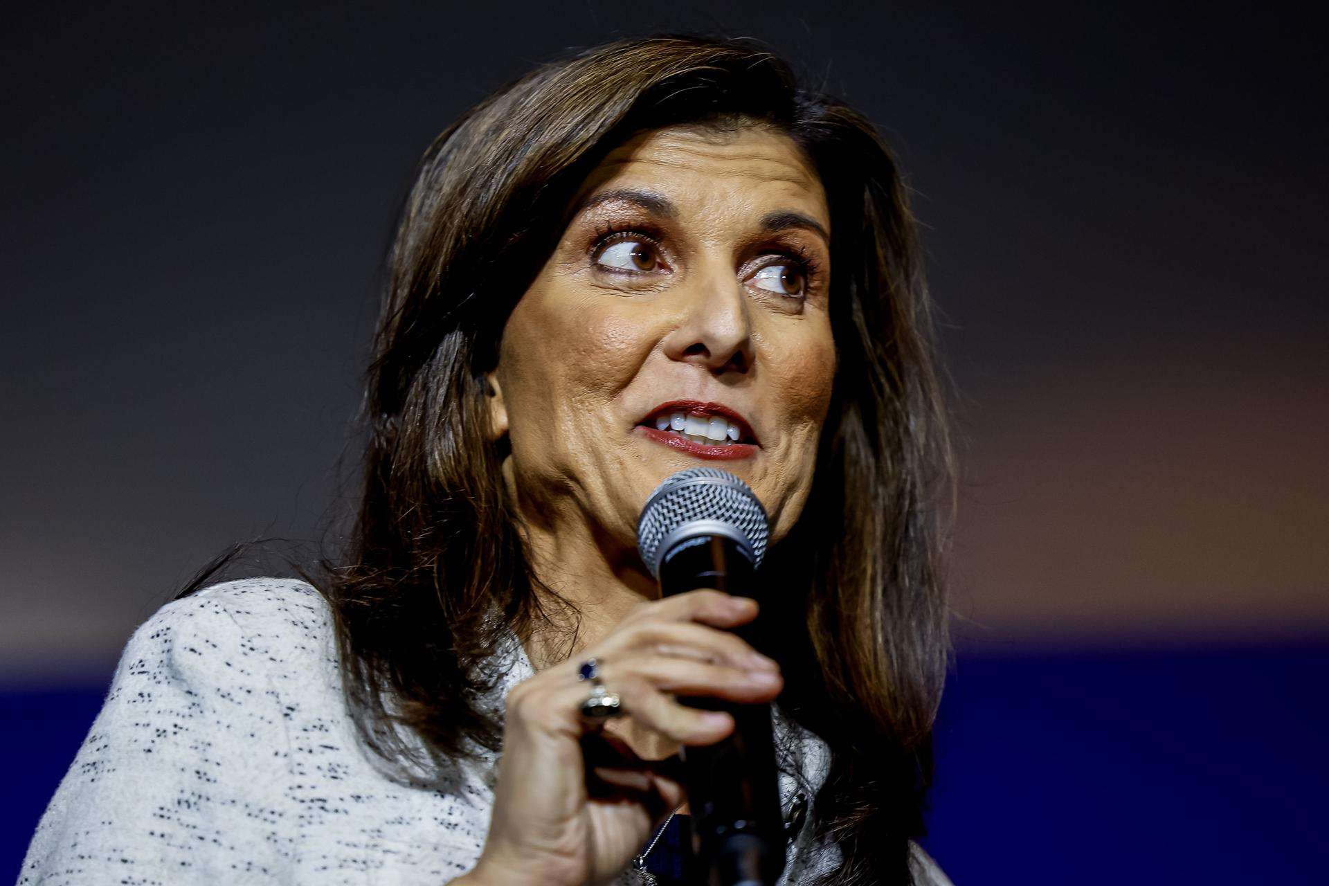 Nikki Haley augura que habrá una presidenta en EE.UU.: "Seré yo o será Kamala Harris"