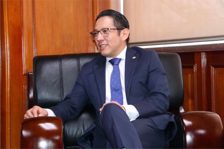 Melvin Quijivix es destituido del INDE indica secretario de SEGEPLAN