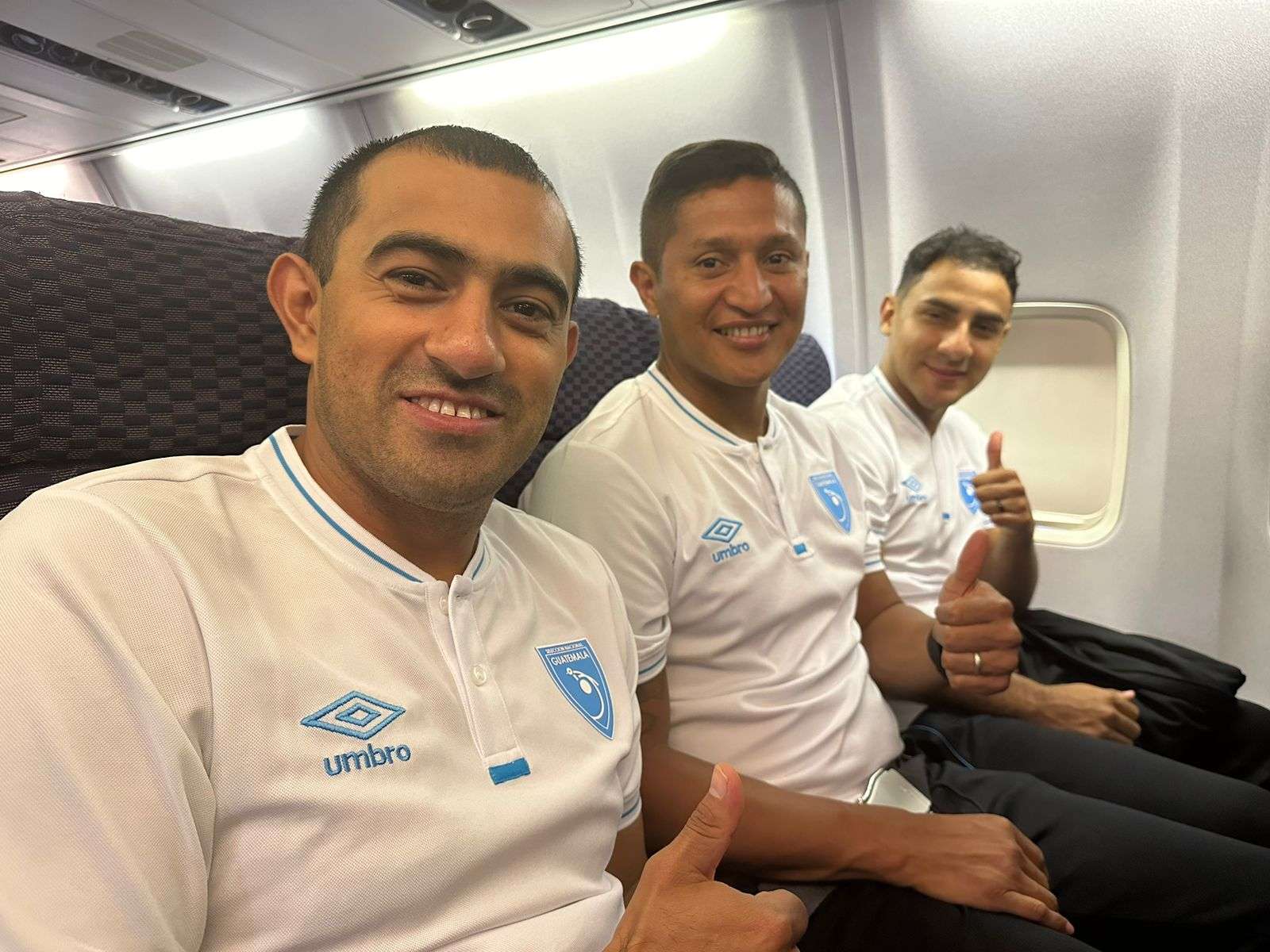 La Selección mayor de Futsal viajó este miércoles 24 de enero rumbo a Uruguay para solventar dos juegos amistosos de preparación con miras al torneo premundial de este año.