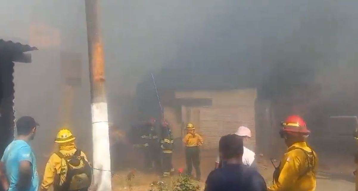 Última hora | Incendio forestal en Villa Nueva se sale de control