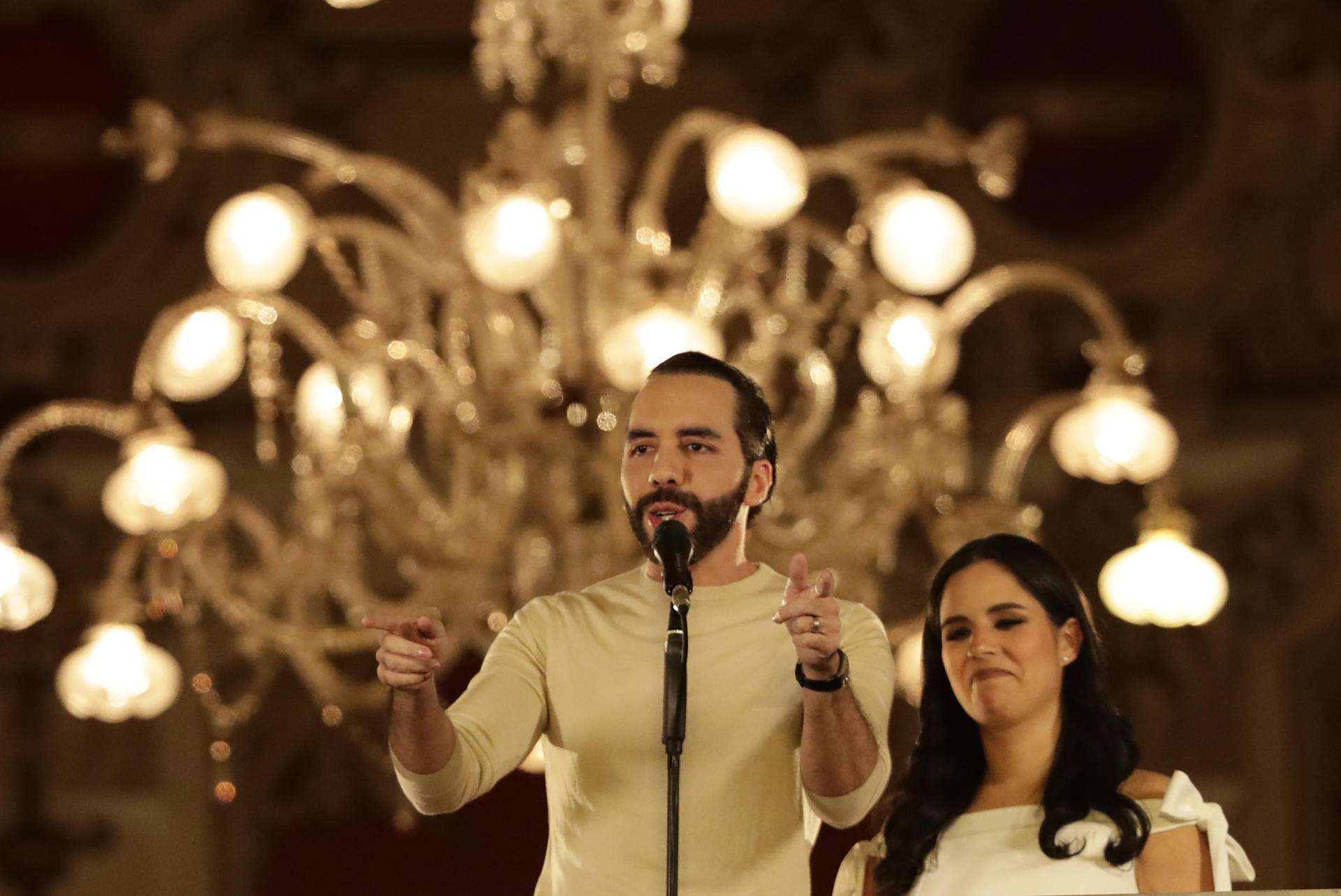 bukele se autoproclama ganador