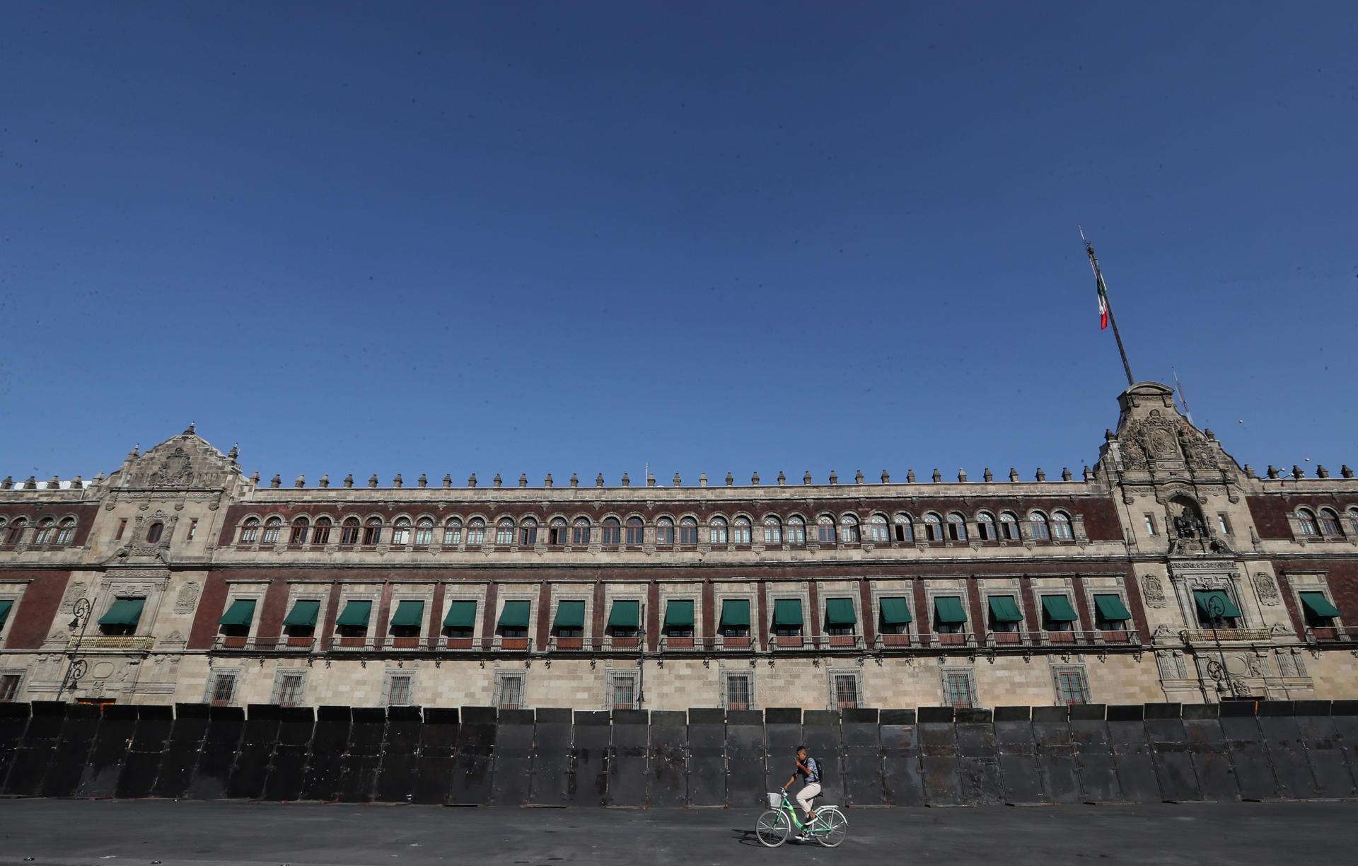 mexico más de 2 mil policias para el 8 m