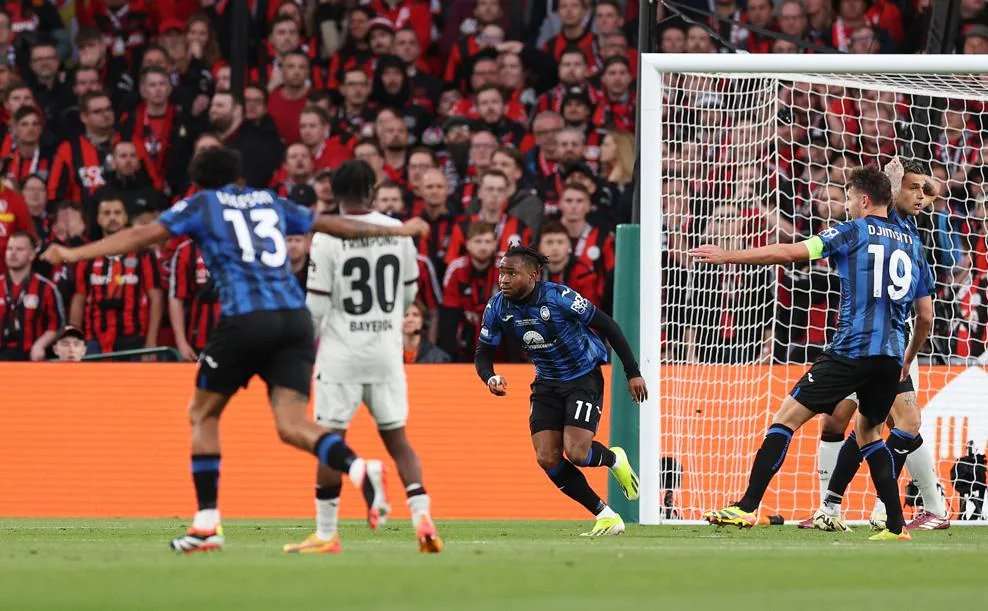 EN VIDEO | Lookman tiene en ventaja al Atalanta ante el Leverkusen en la final de la Europa League