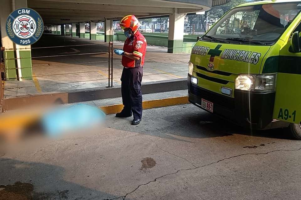 Esto se sabe sobre el cuerpo de una mujer localizado en zona 10