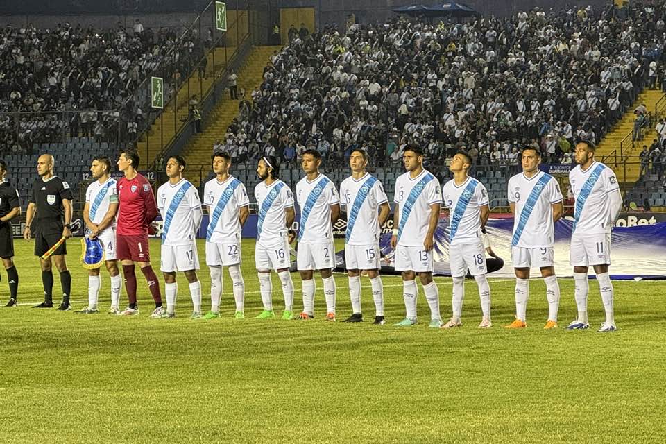 Selección Nacional de Guatemala vence al medio tiempo a Dominica