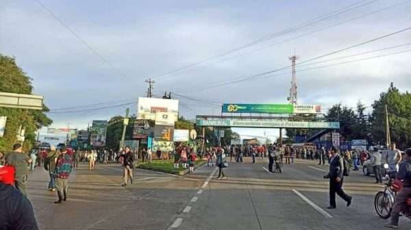 Continuarán los bloqueos por pagos adeudados a veteranos militares