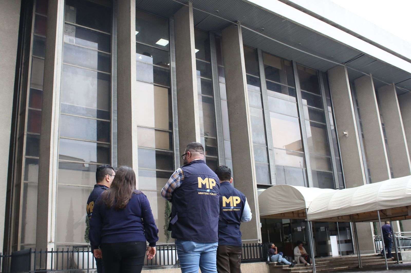 ¿Diputados comprados? Fiscalía contra la Corrupción realiza diligencia en el Ministerio de Finanzas Públicas