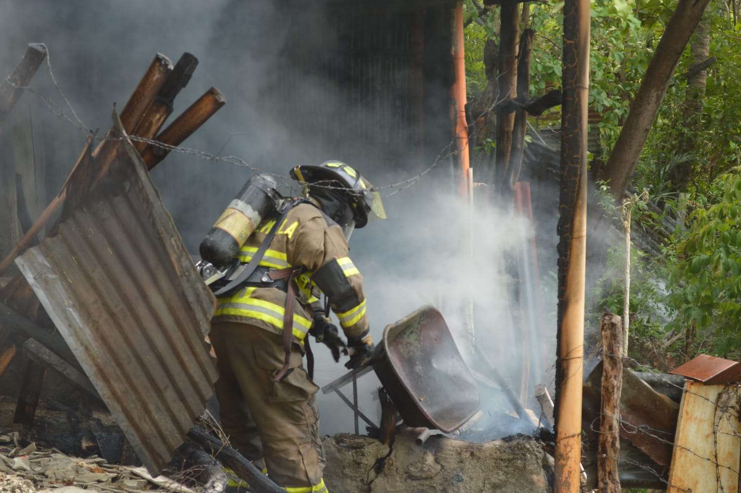 ÚLTIMA HORA | Incendio en Colonia Conavisa deja solo daños materiales