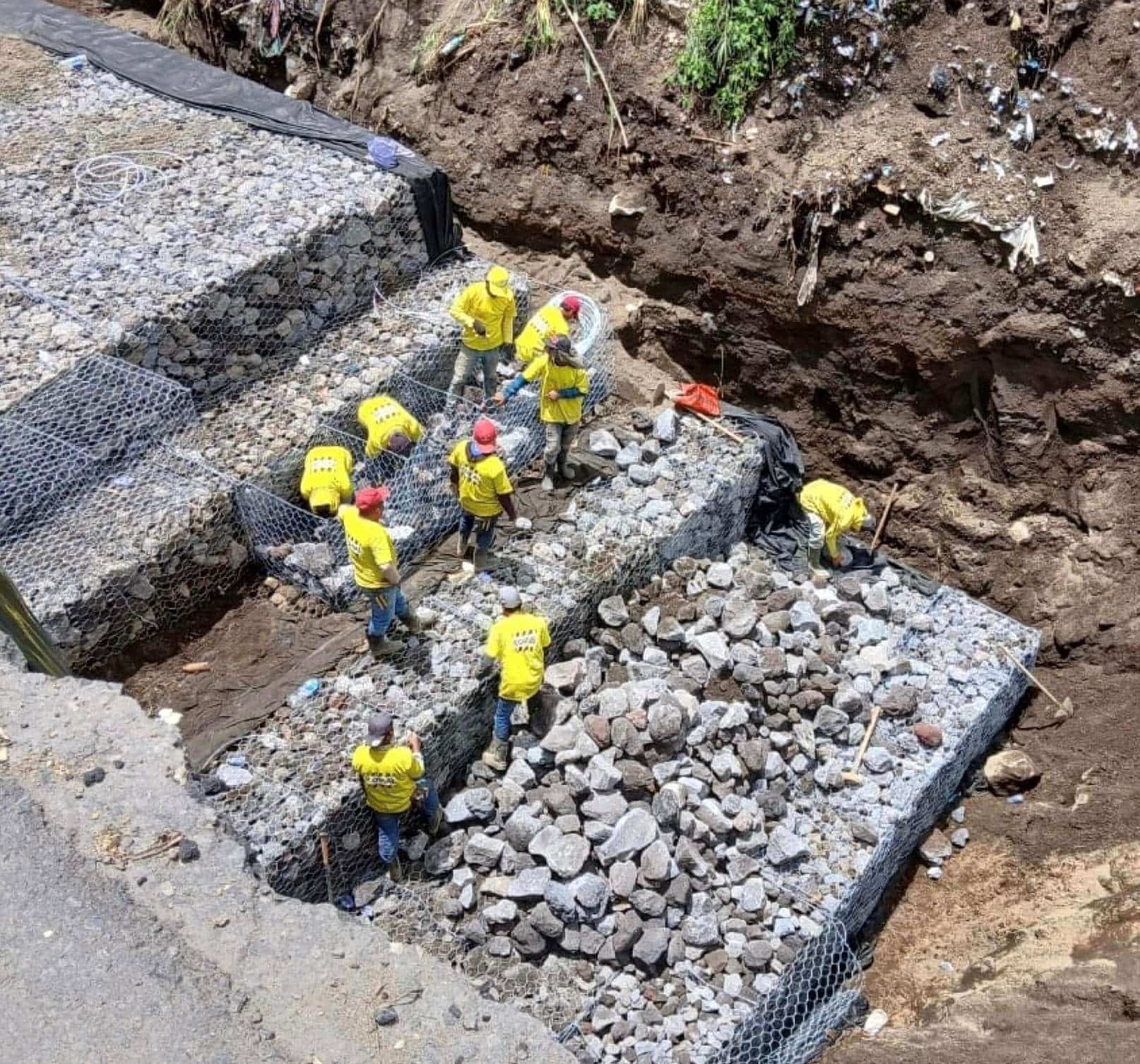 Gobernadora de Sacatepéquez supervisa trabajos de rehabilitación en la Ruta Nacional 14