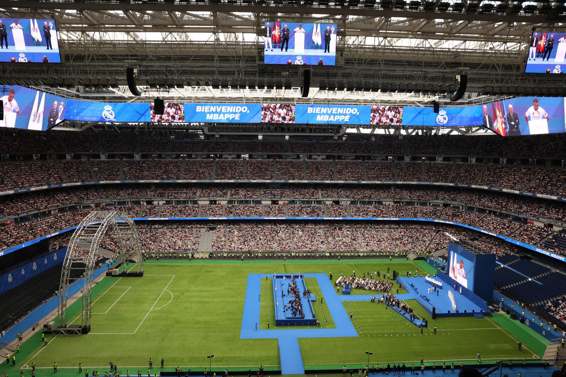 El Real Madrid tendrá locales de restauración en el aeropuerto de Barajas