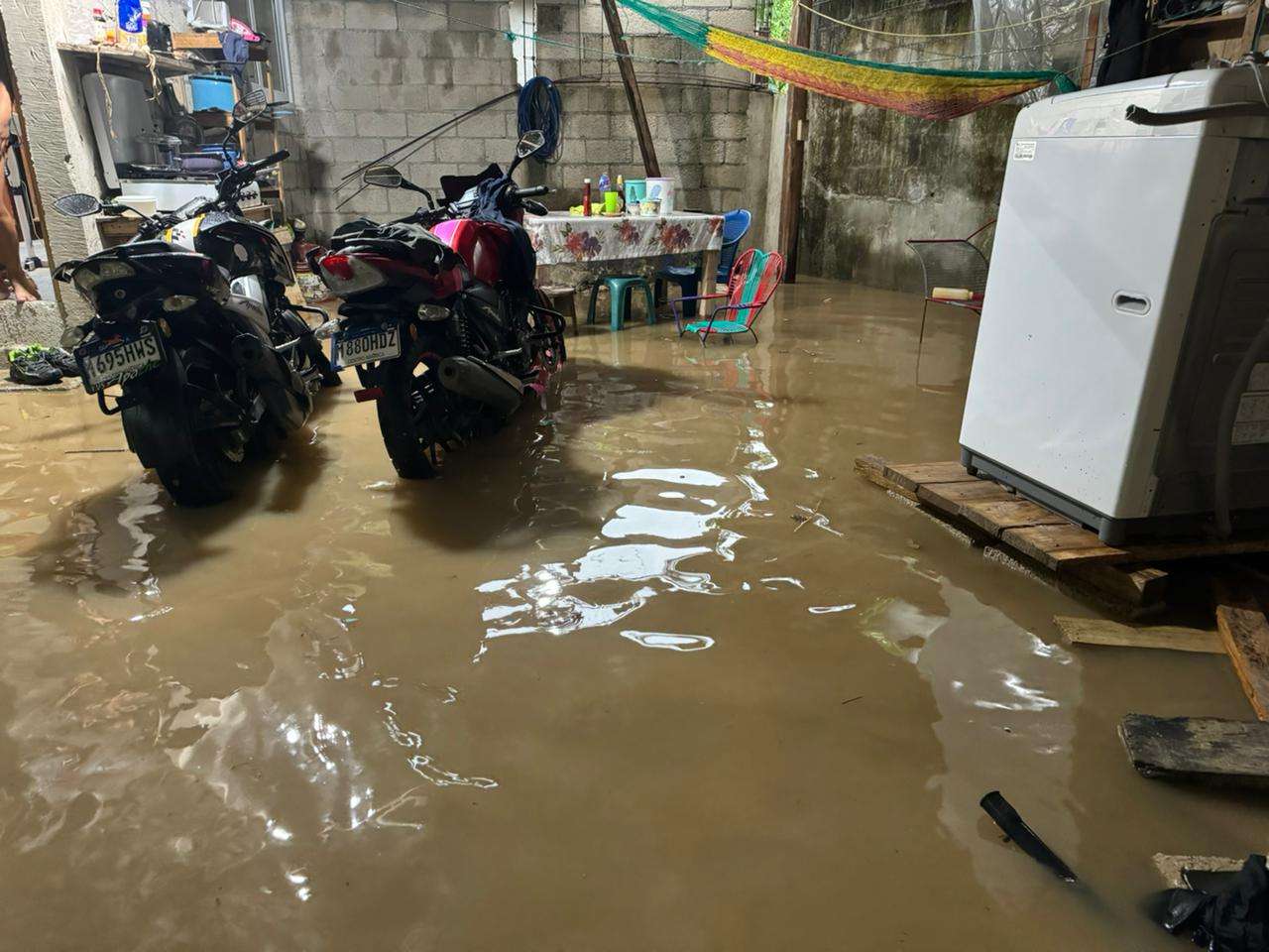 Conred reporta daños por lluvia y fuertes vientos en varios departamentos de Guatemala