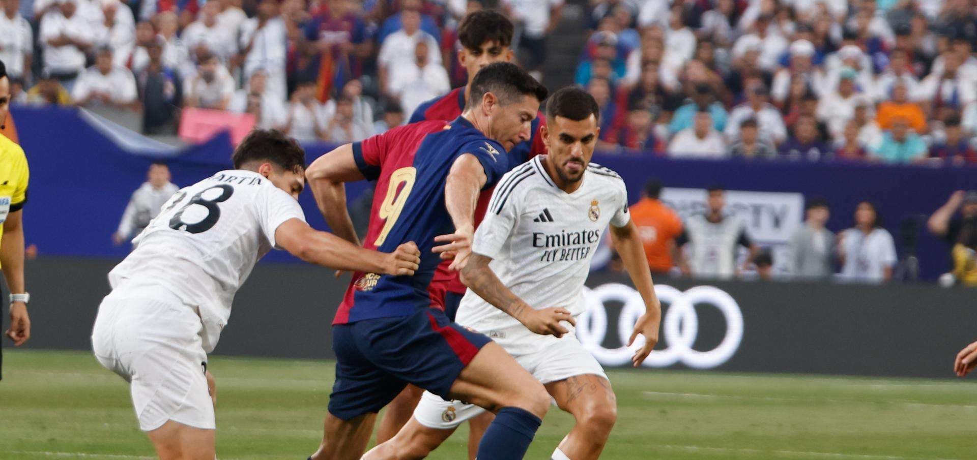 Pau Víctor deslumbra entre rayos y truenos en el clásico Real Madrid vs Barcelona