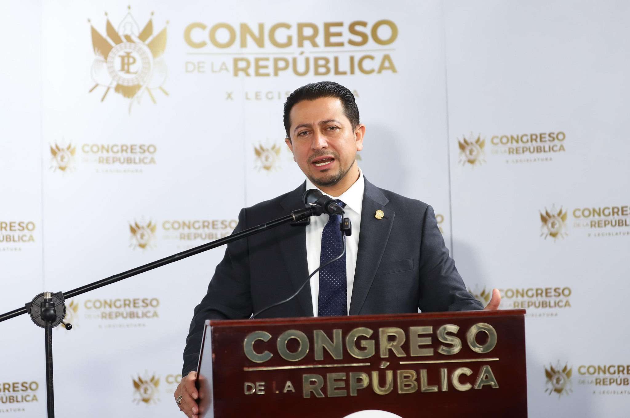 Nery Ramos: "El único interés del Congreso de la República es que no haya prolongación de funciones de magistraturas