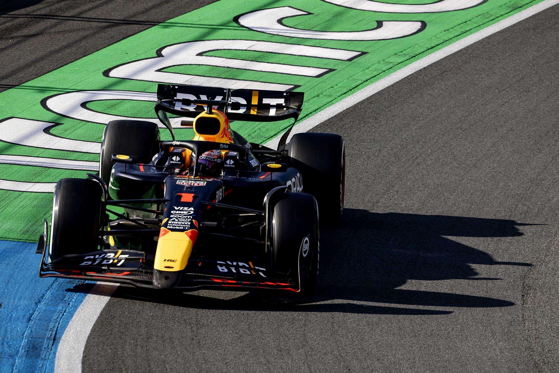 Verstappen quiere recuperar el control en Monza, donde debuta Colapinto