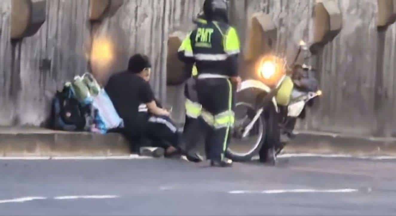ÚLTIMA HORA | Mujer sufre caída de bus extraurbano en el viaducto del Reloj de Flores