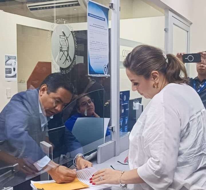 Sandra Jovel interpone amparo en la CC contra ampliación presupuestaria