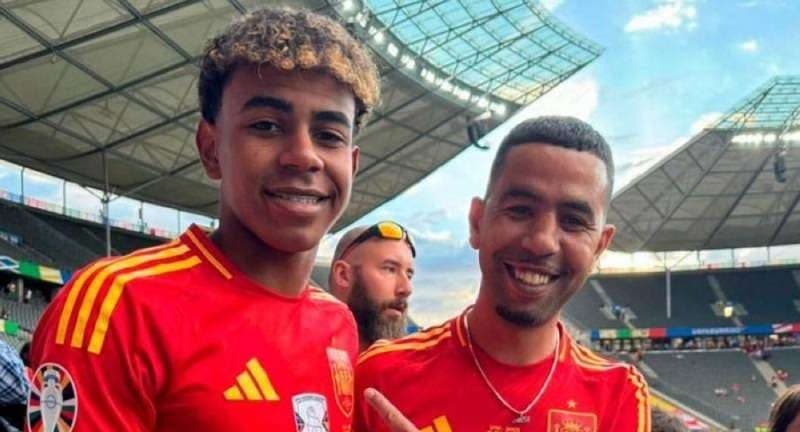 Padre de Lamine Yamal es apuñalado en un parqueo en la provincia de Barcelona