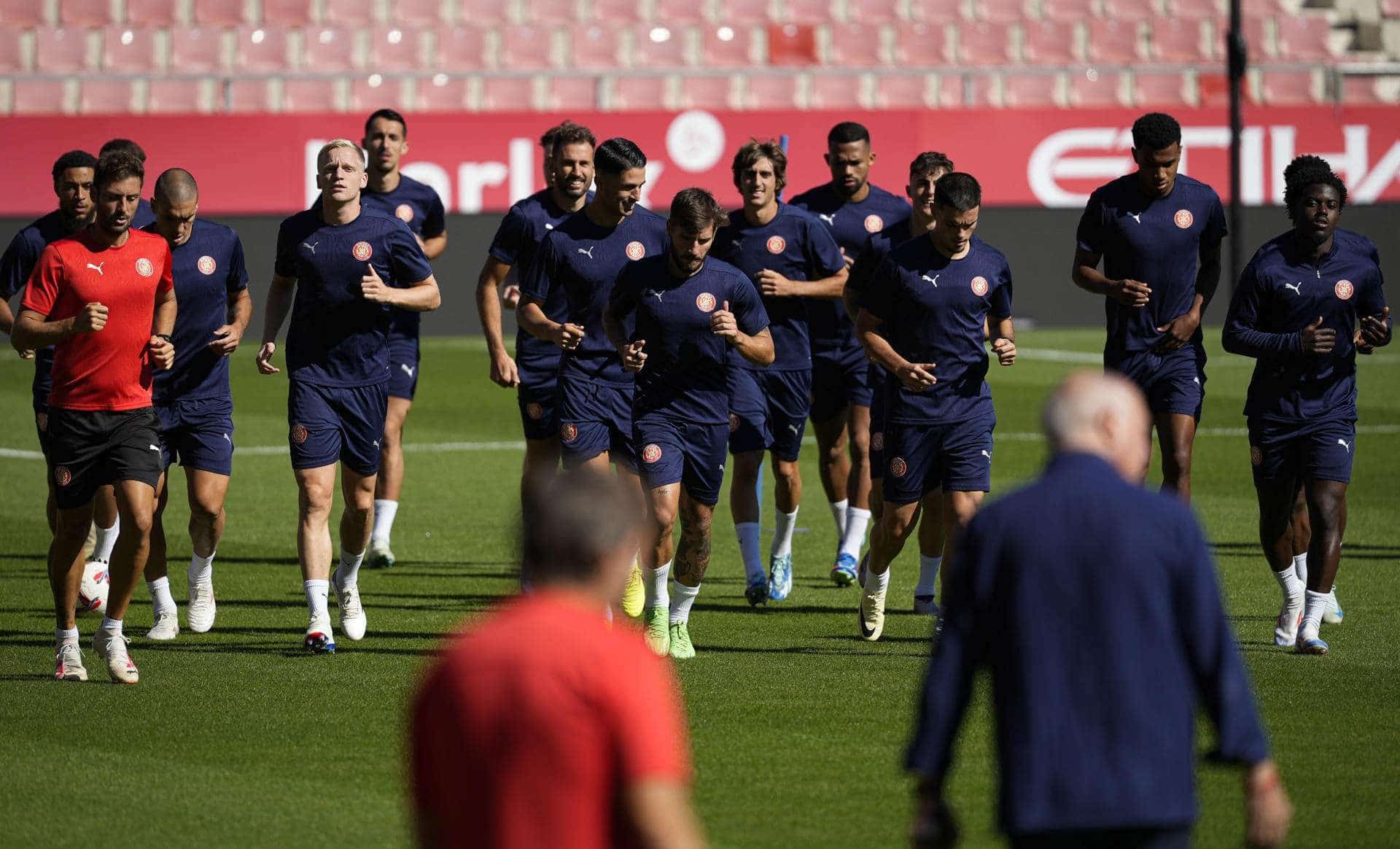 Técnico del Girona: «Claro que pienso que podemos repetir la victoria ante el Barça»