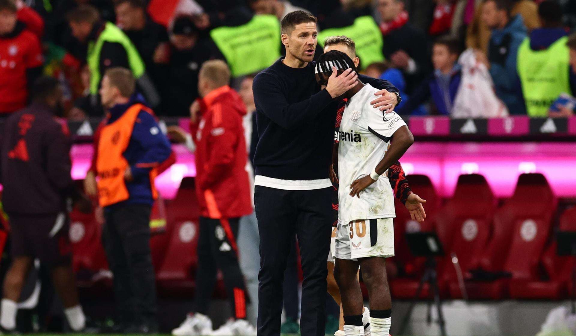 El Leverkusen de Xabi Alonso salva un punto en Múnich con sufrimiento