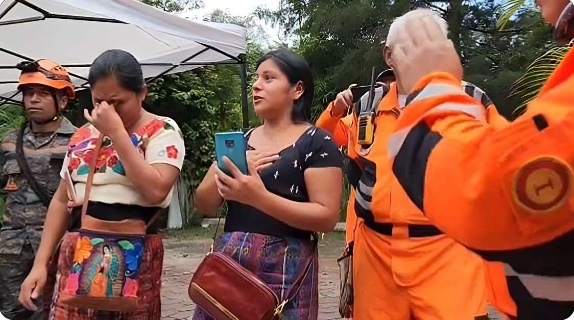 «Dios los bendiga»: Familia agradece a bomberos que rescataron cuerpo de menor