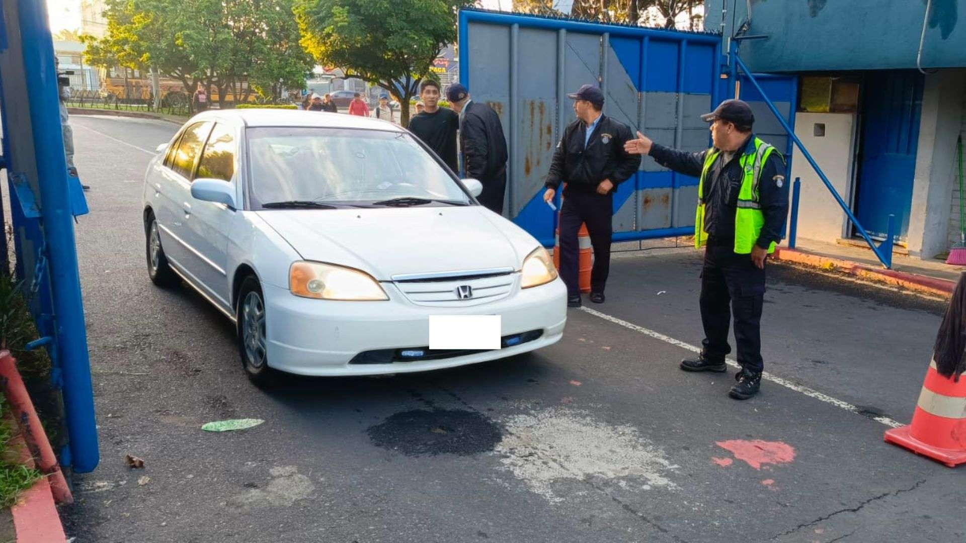 Colapsa el tránsito en el Periférico y la Petapa debido a nuevas medidas de ingreso a la USAC