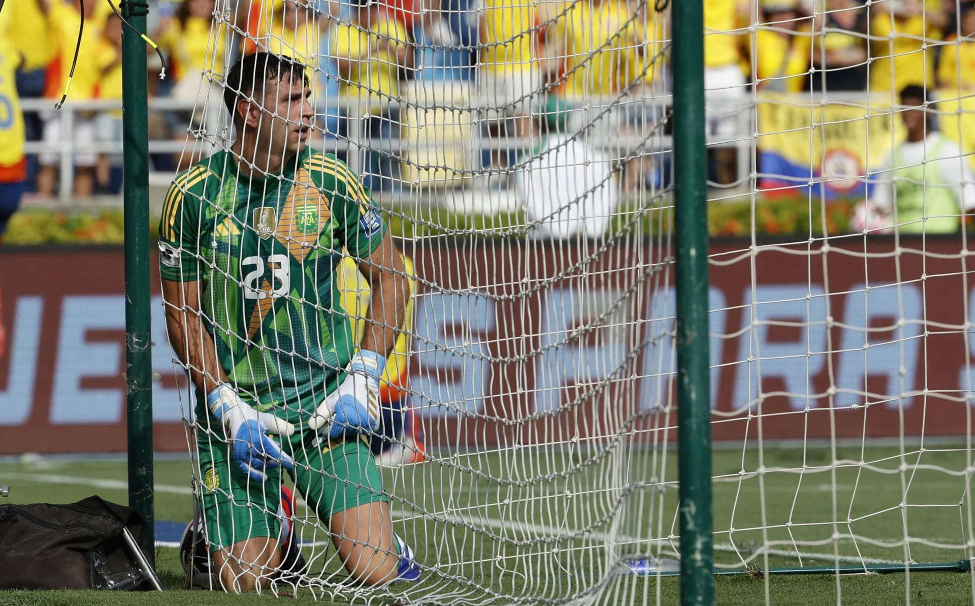 EN VIDEO | Camarógrafo agredido por el «Dibu» le envía un mensaje