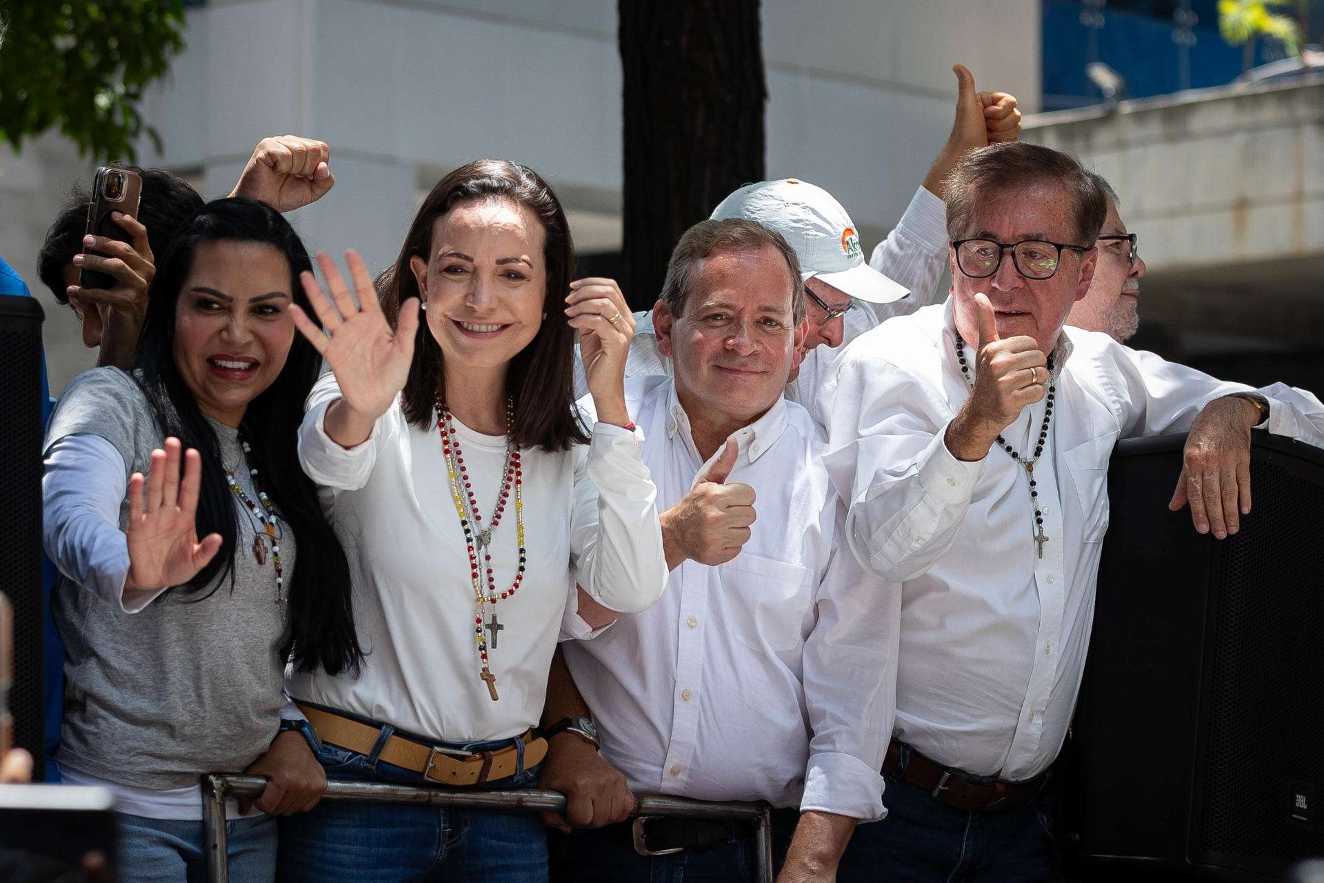 «María Corina Machado huyó» de Venezuela «hacia España», asegura el Gobierno de Maduro