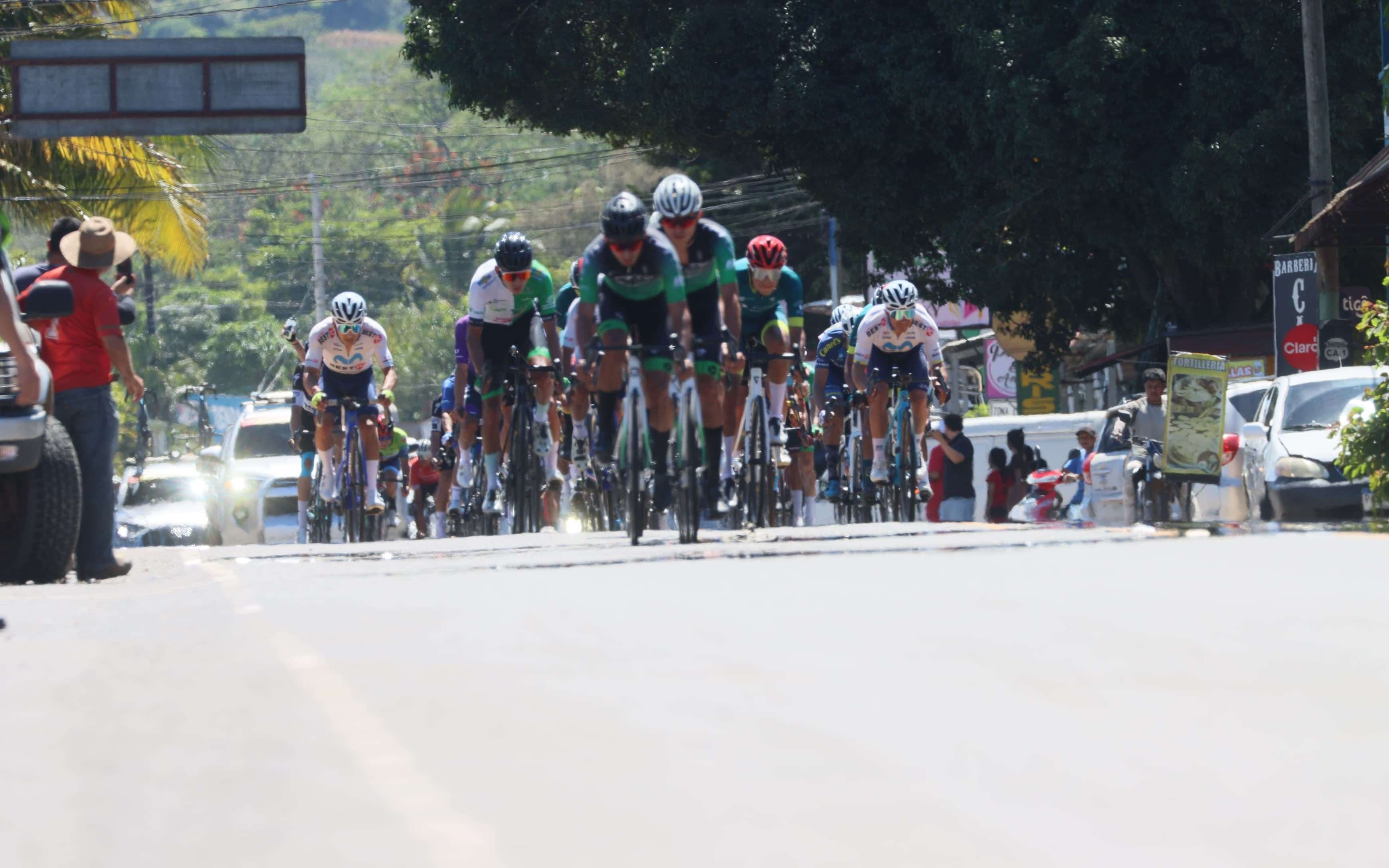 Vuelta Ciclística: Así quedó el podio de la segunda meta volante en Jutiapa
