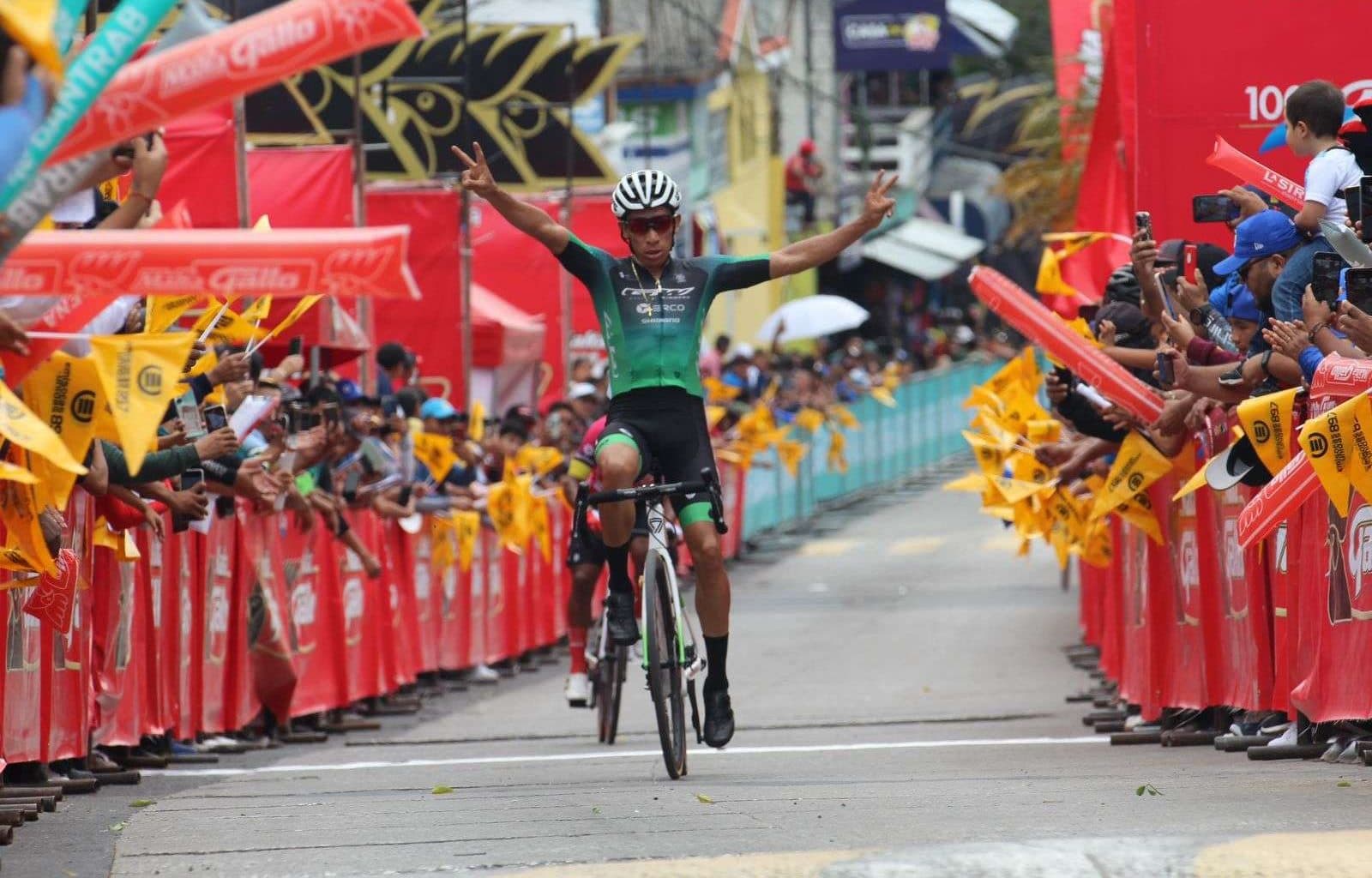 Otro colombiano se queda con la segunda etapa de la Vuelta Ciclística