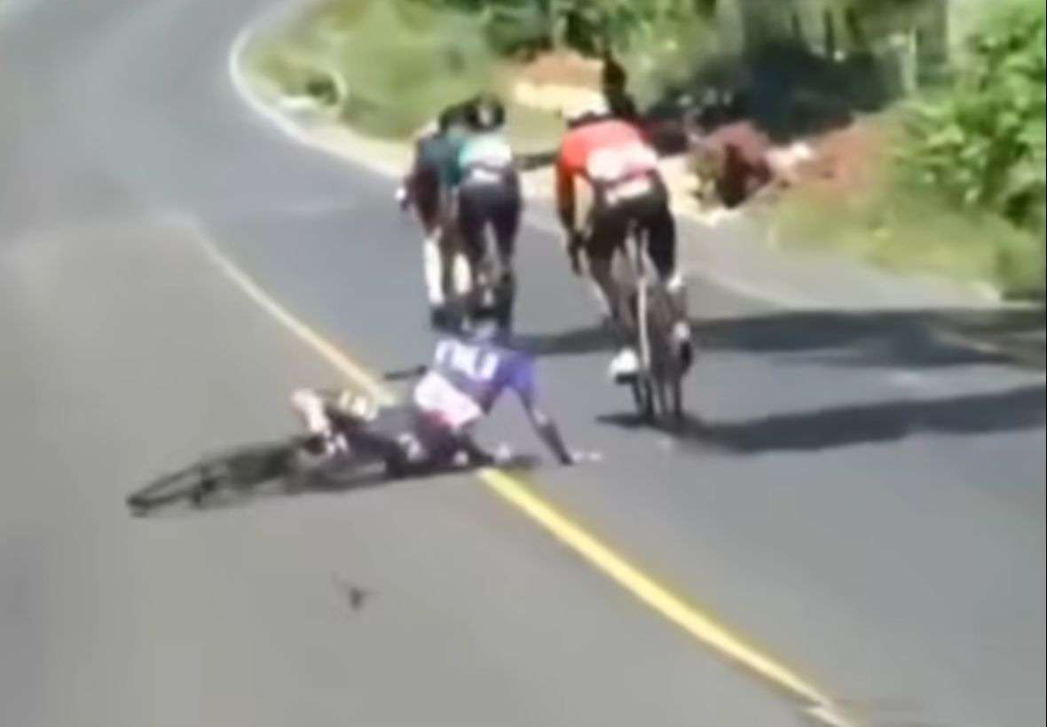 EN VIDEO | Así fue la caída de Jonathan Chávez en la Vuelta Ciclística a Guatemala EN VIDEO | Así fue la caída de Jonathan Chávez en la Vuelta Ciclística a Guatemala