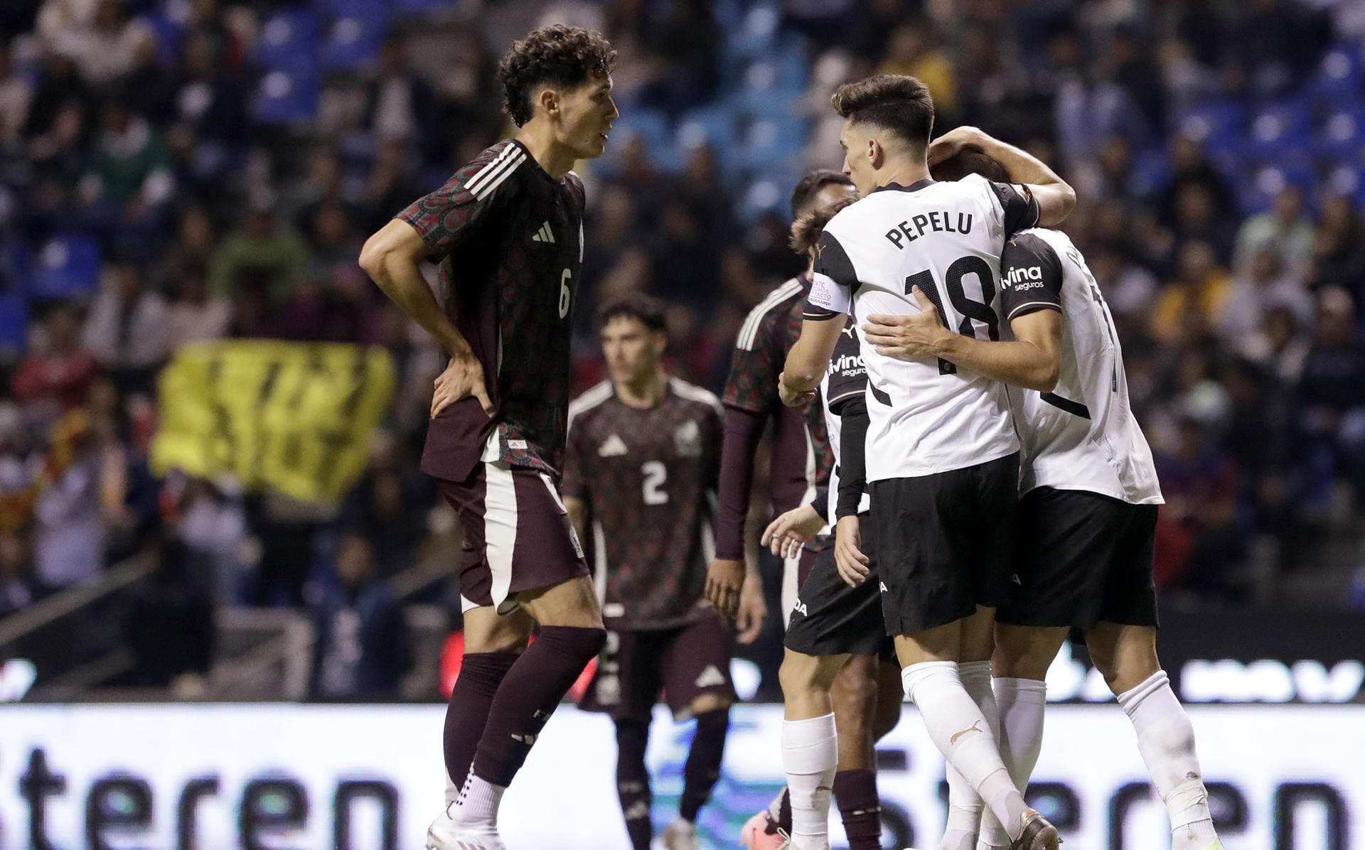 Los suplentes del Valencia empatan en amistoso con un México de pocas ideas