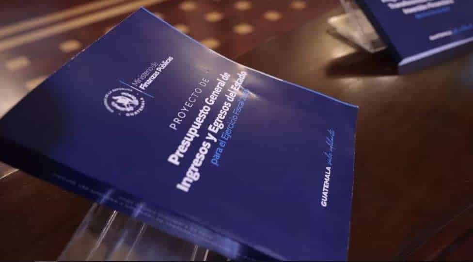 ¿Qué hay detrás de los ajustes al presupuesto 2025? Julio Héctor Estrada lo cuenta en La Red 106.1