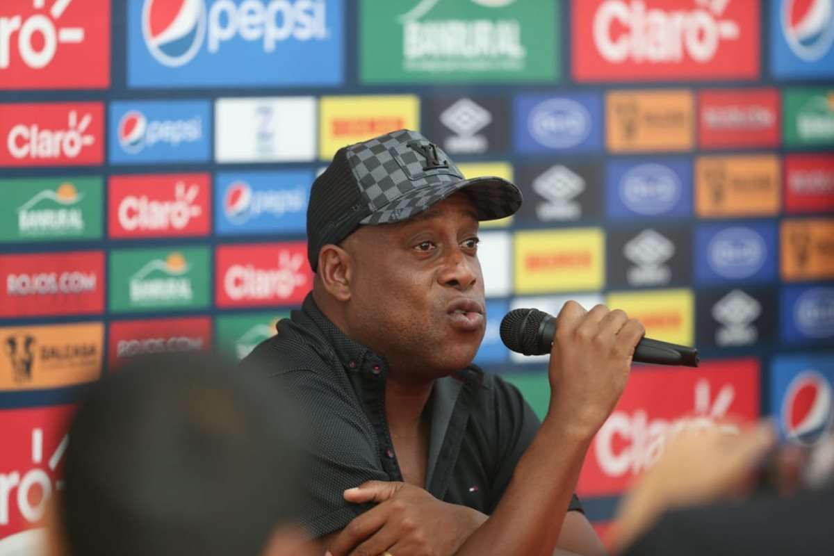 Hernán Medford será el entrenador de Marquense
