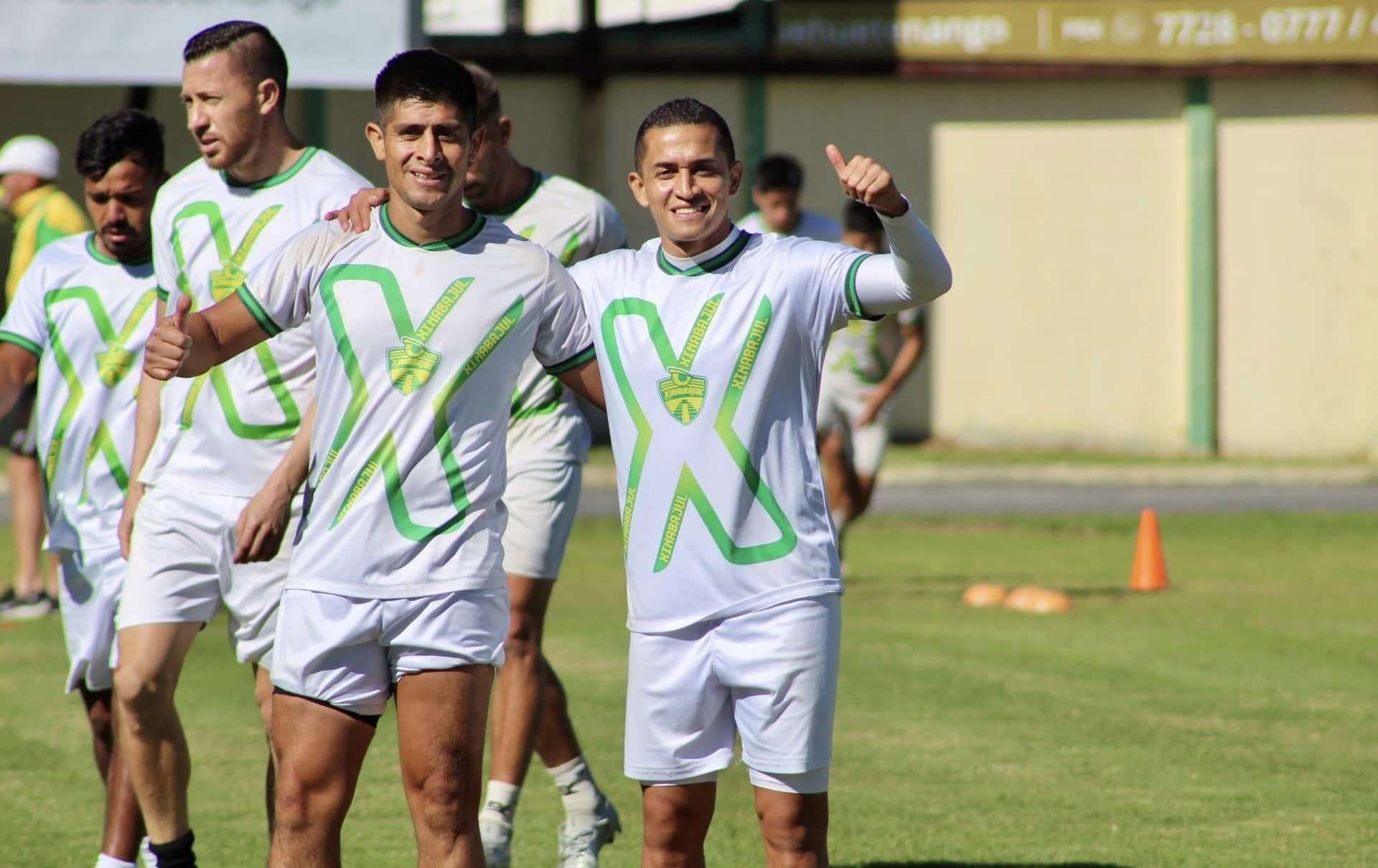 Xinabajul y Cobán Imperial se miden en el partido de ida por la semifinal