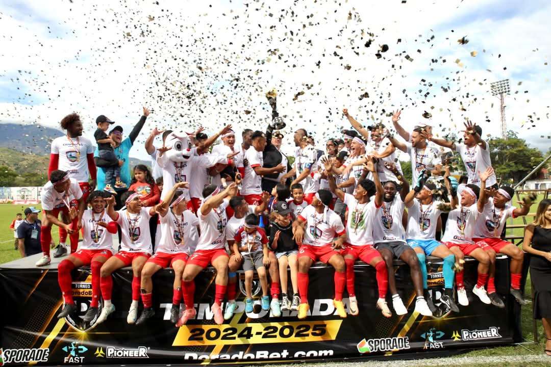 Atlético Mictlán se corona campeón de la Primera División