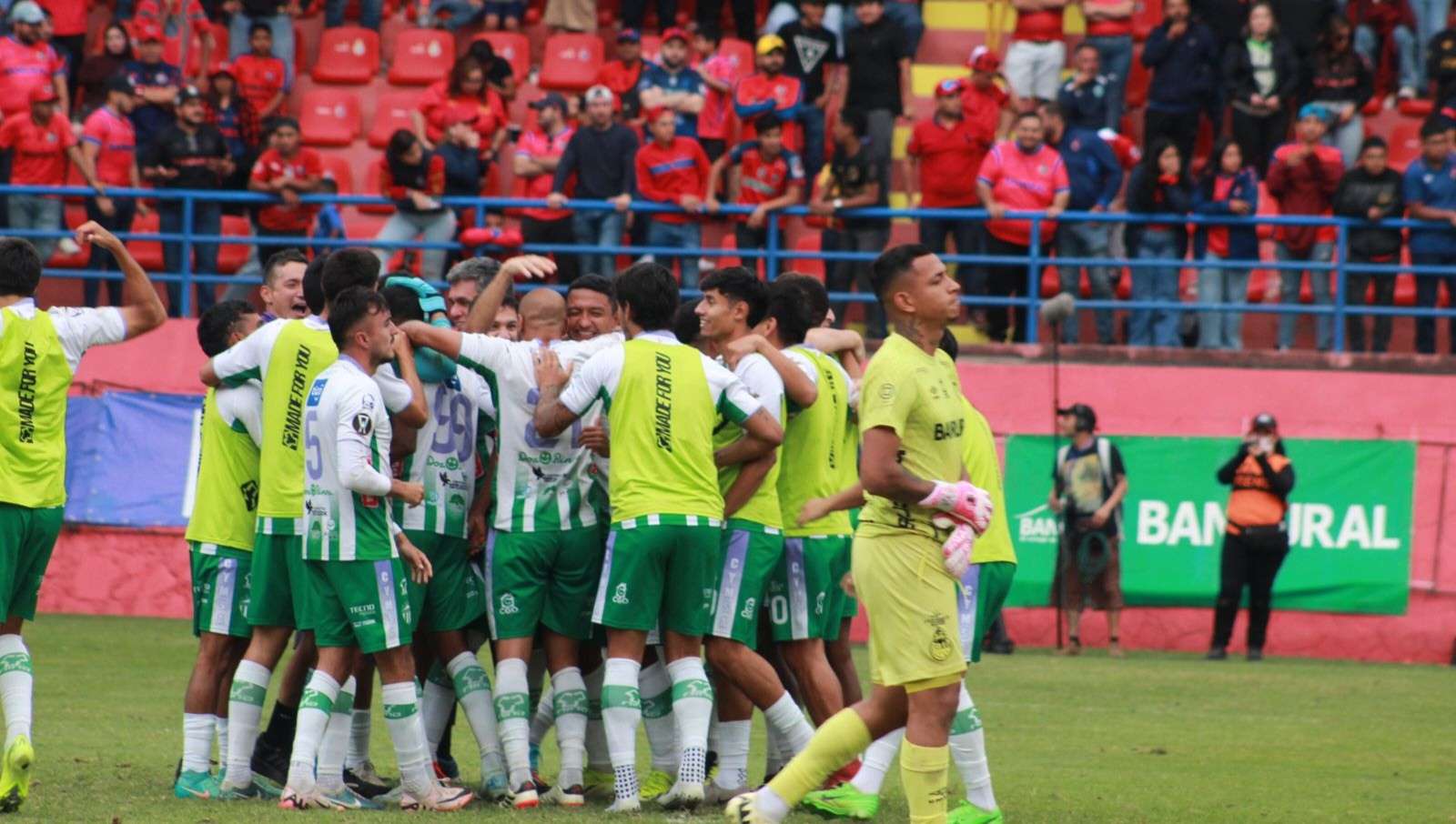Antigua vence a Municipal en penales y clasifica a semifinales