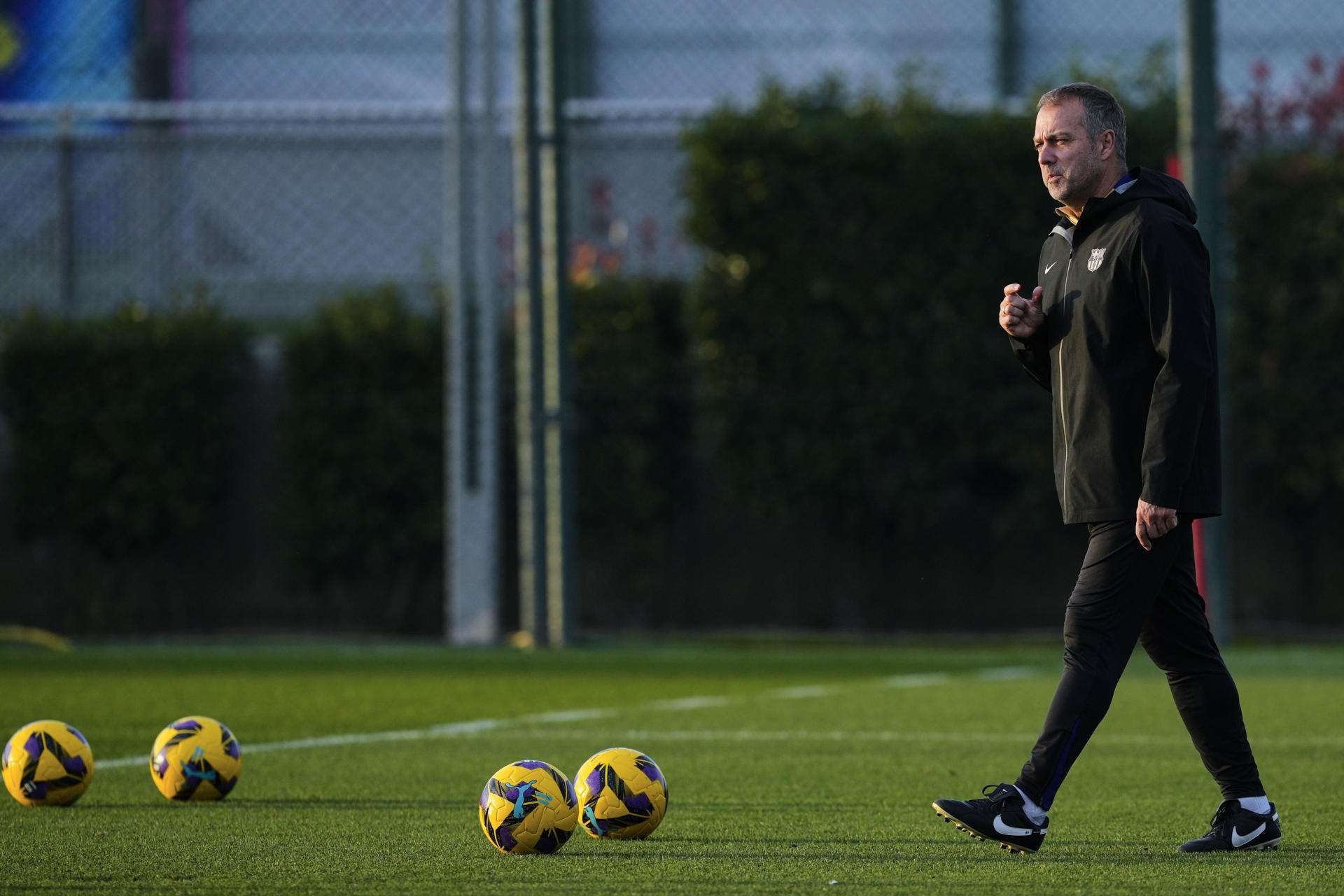 Flick: «La Champions es otro nivel, queremos ganar los puntos y dar un paso al frente»