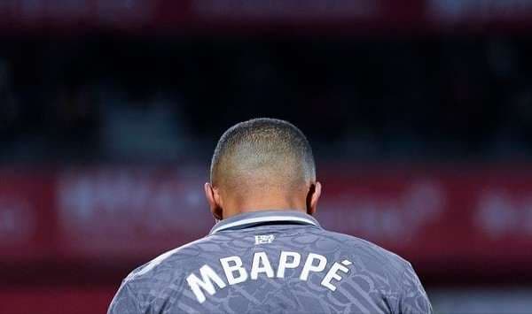 Mbappé desmiente que esté deprimido y afirma que va a «triunfar» en el Madrid
