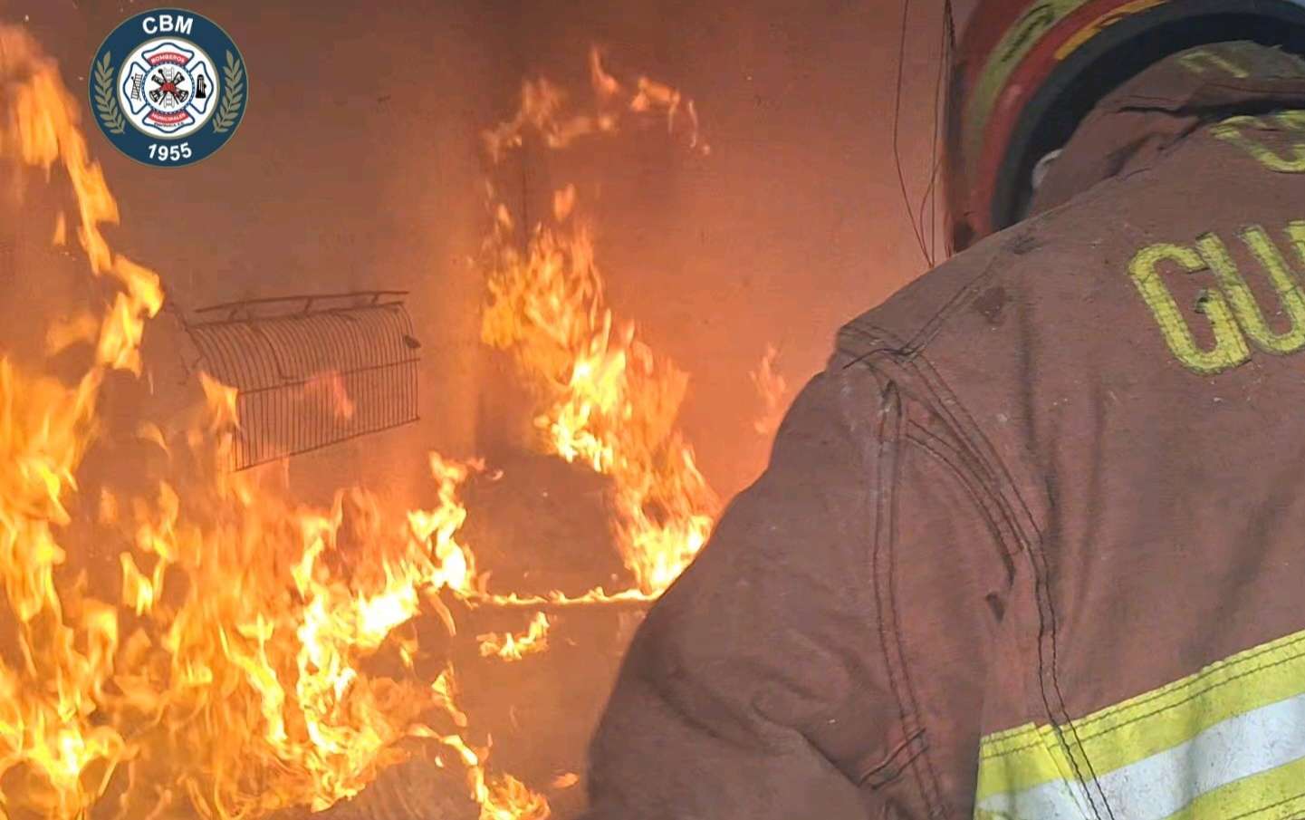 EN VIDEO | Pérdidas por incendio en zona 6 ascienden a Q1 millón