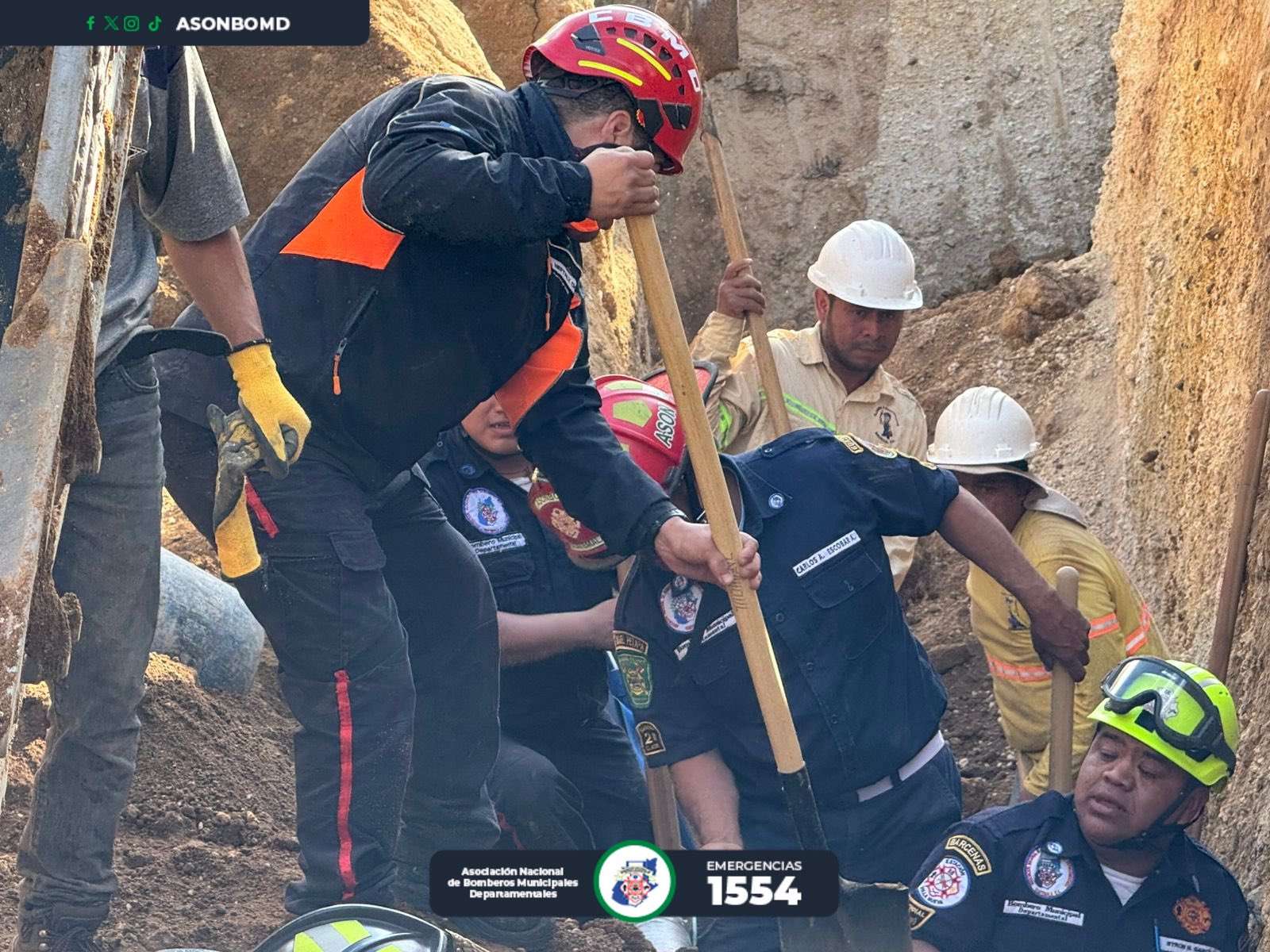 Trabajadores quedan soterrados en accidente laboral en San Miguel Petapa