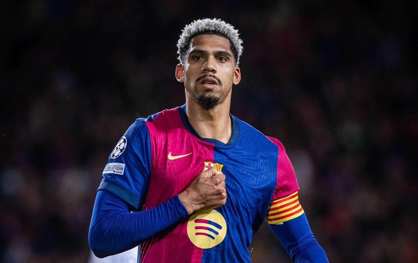 Araujo: «Estoy contento porque hicimos una buena primera fase en la Champions»