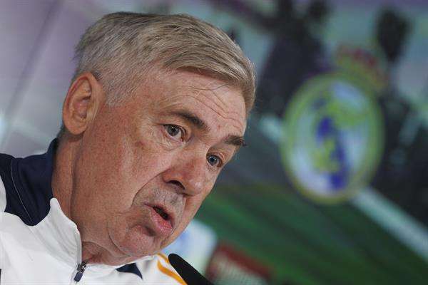 Ancelotti: “Es difícil aguantar todo lo que ha pasado a Vinícius”