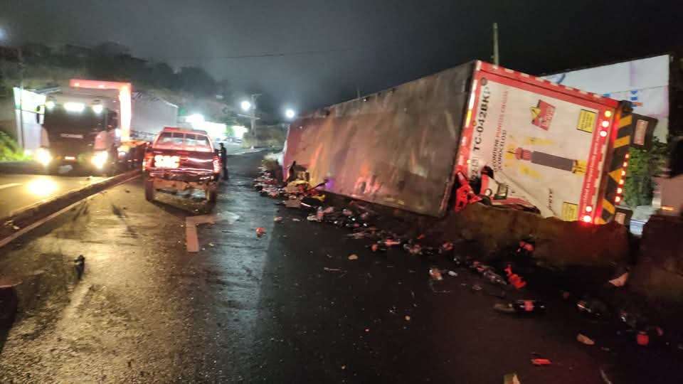 Accidente en la carretera Interamericana provoca caos vehicular