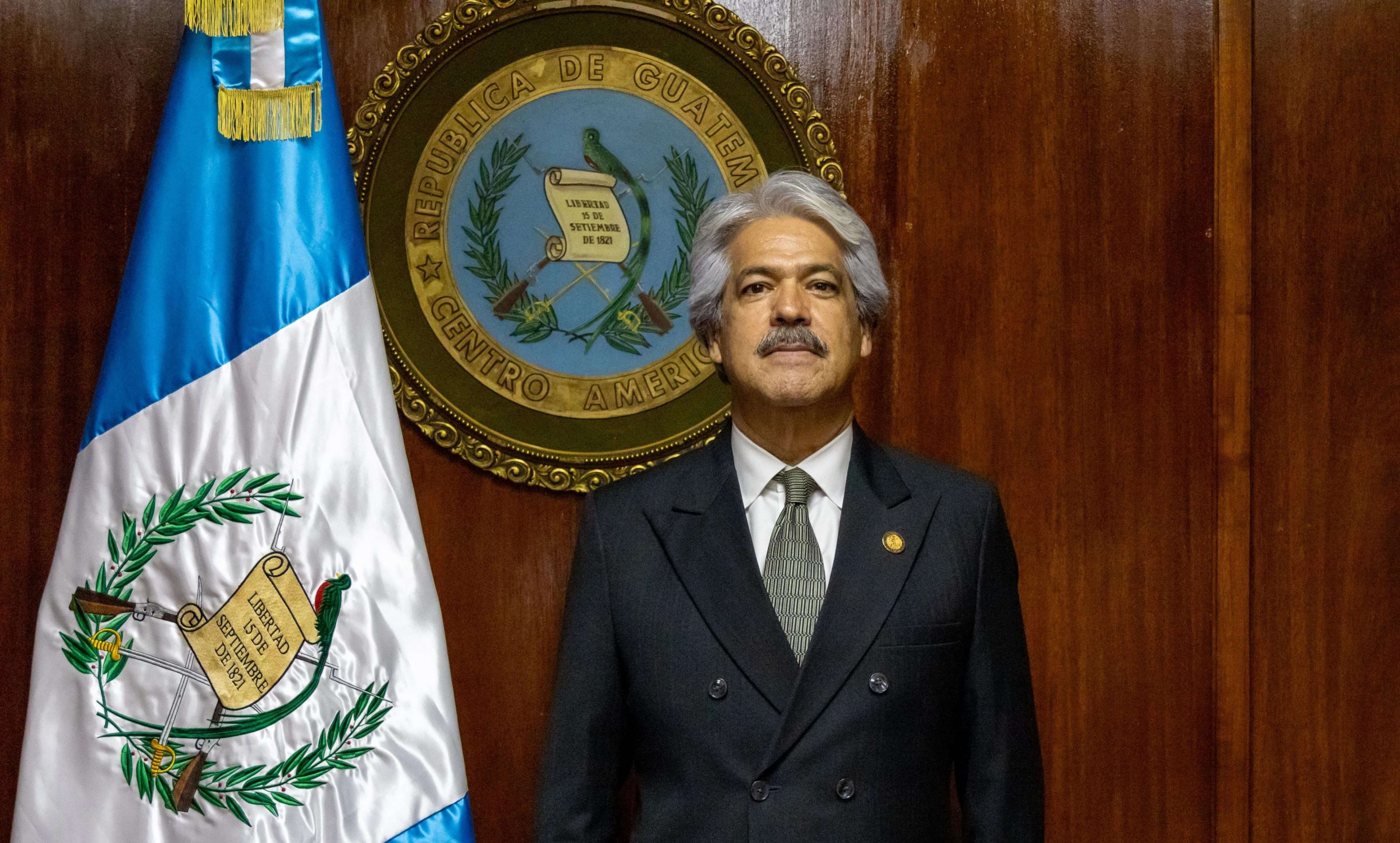 Gobernación da la bienvenida al nuevo Gobernador Titular Mauricio Roberto Benard Alvarado