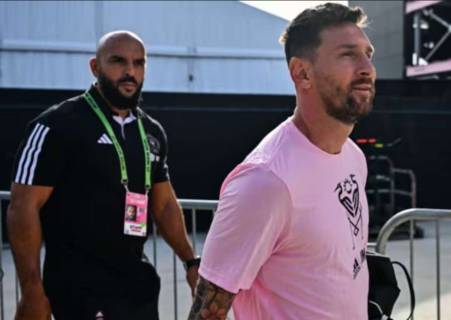 ¿El niño más rápido que el guardaespaldas? La curiosa escena con Messi que se hizo viral