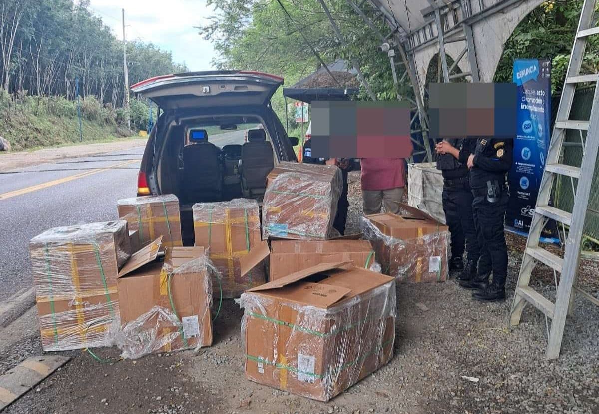 Máquinas tragamonedas valoradas en más de Q400 mil son confiscadas en Río Dulce