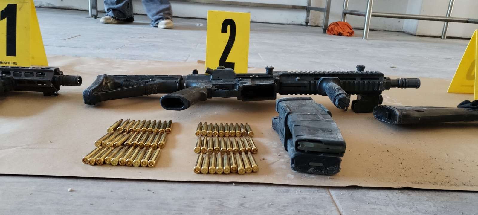 Incautan arsenal de alto calibre en allanamiento en San Pedro Ayampuc